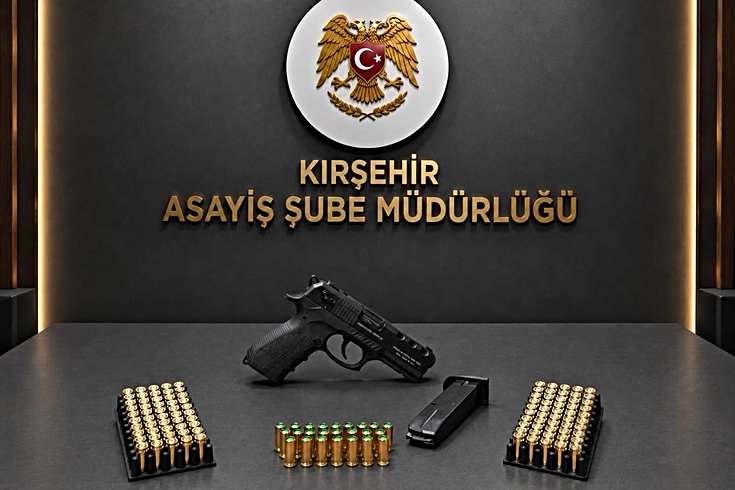 Kırşehir'de ruhsatsız silah operasyonu! Tabanca ve tüfeklerle birlikte 9 şüpheli gözaltına alındı
