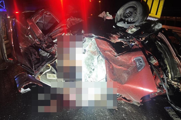 Aydın'da tır ile hafif ticari aracın çarpışması sonucu 3 kişi öldü