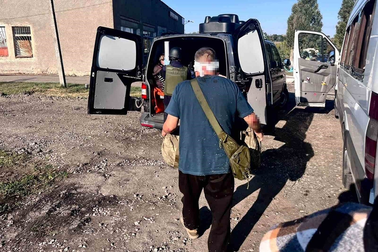 Rusya, Ukrayna'nın Dnipropetrovsk bölgesinde sivilleri taşıyan minibüsü vurdu: 5 ölü, 7 yaralı