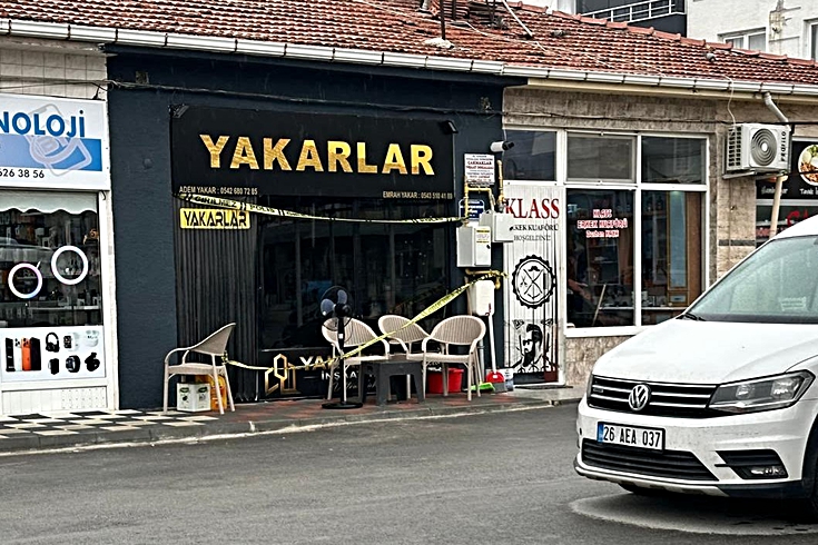 Eskişehir'de oto galerisinde çıkan kavgada öldürüldü! Gözaltına alınan 3 şüpheliden biri öz ağabeyi