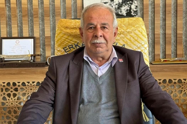 Denizli'de CHP ilçe başkanının bahçesinde 20 kök kenevir çıktı! Tutuklanıp görevden alındı