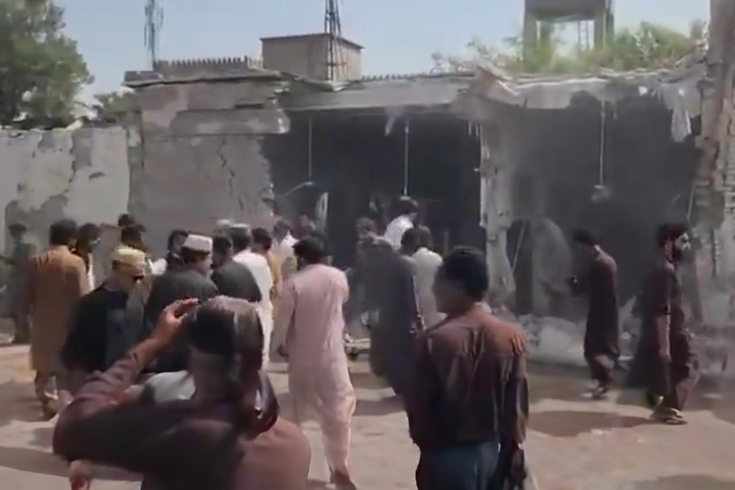 Pakistan'da cami yakınında patlama: En az 15 ölü, 50'den fazla yaralı var
