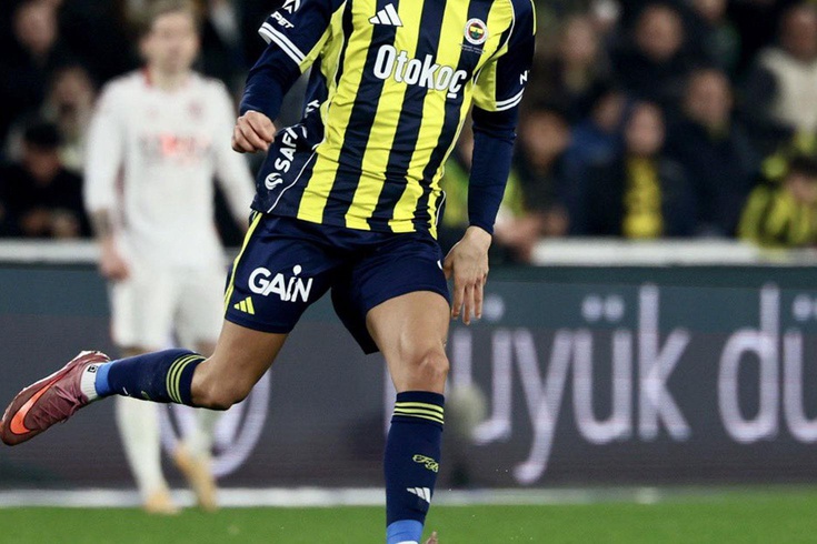 Menisküsü yırtıldı! Fenerbahçe'nin yıldızı 2 ay yok