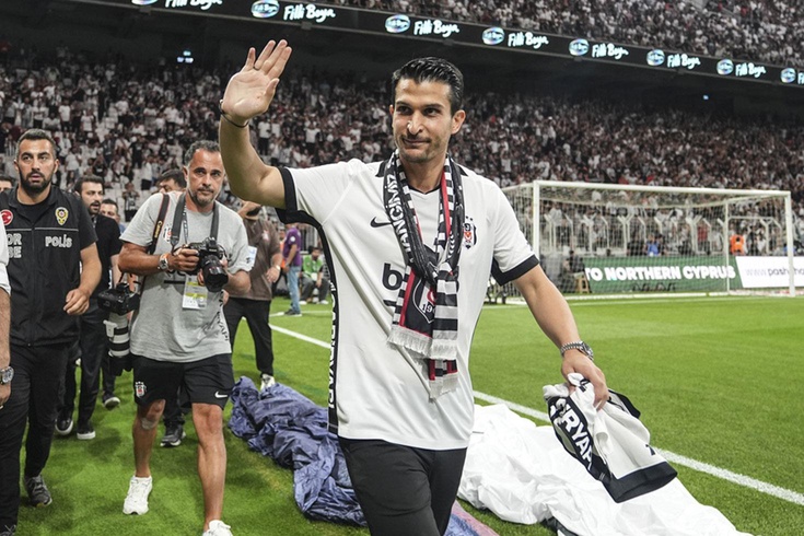 Necip Uysal yeni kariyeri için ilk girişimini yaptı