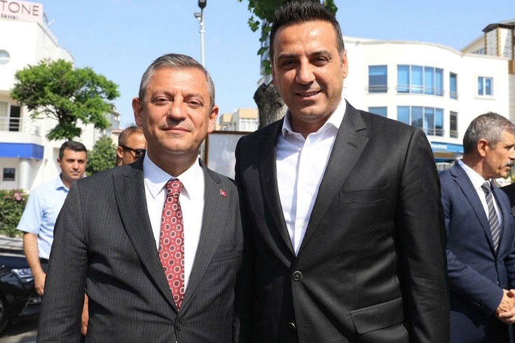 AK Parti'ye geçeceği iddia edilen Çiğli Belediye Başkanı Onur Emrah Yıldız'a ulaşılamıyor