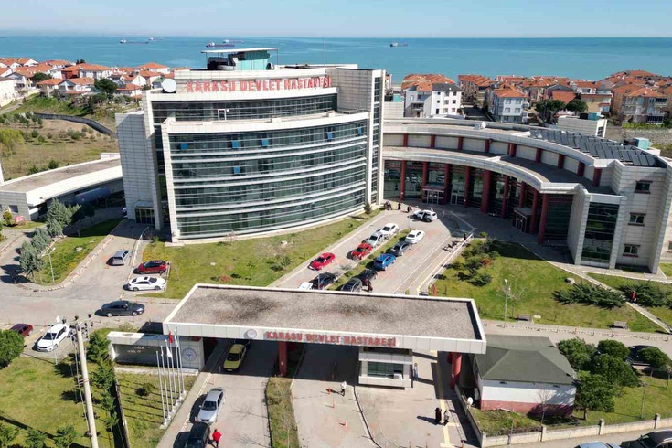 Hastalardan IBAN'a para istediği öne sürüldü! Karasu'da dahiliye doktoru görevden uzaklaştırıldı