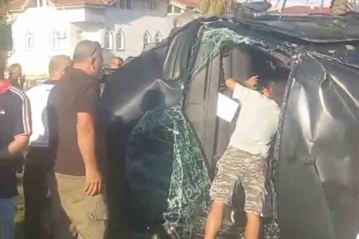 Manavgat'ta tur minibüsü, kamyonet ve otomobil çarpıştı! 15'i turist 17 kişi yaralandı