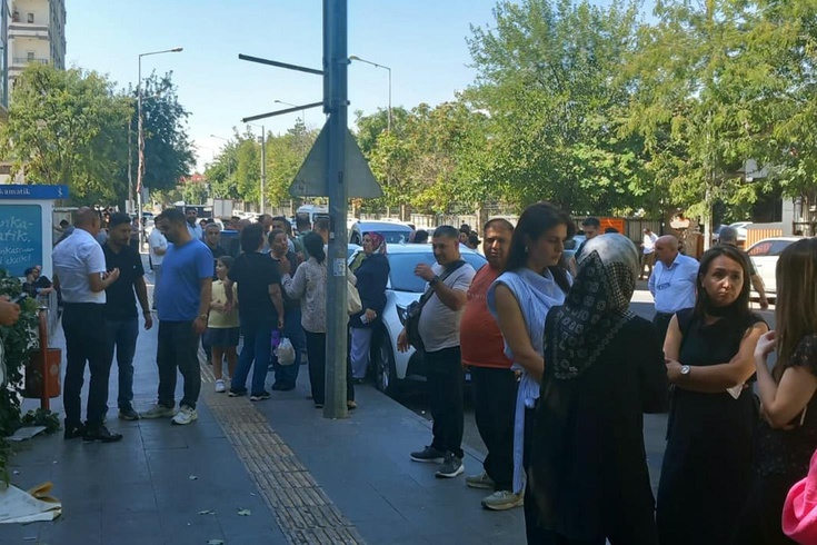 Deprem nedeniyle Şanlıurfa'da eğitime 1 gün ara verildi