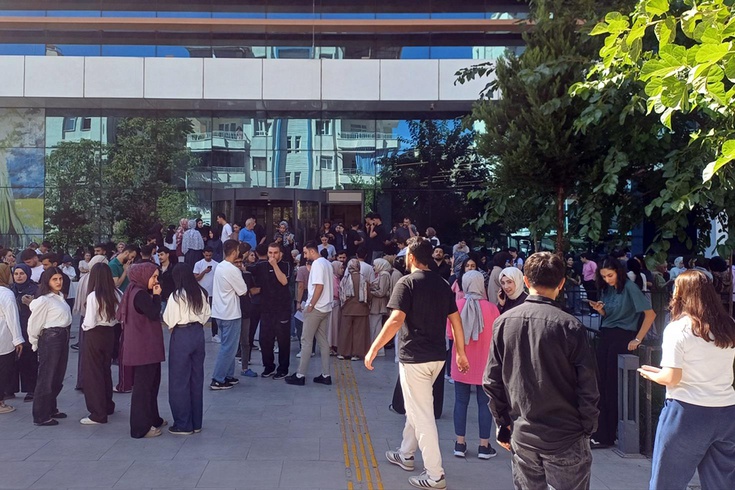Doğu ve Güneydoğu'daki illerimizi sallayan deprem! AFAD şiddetini açıkladı