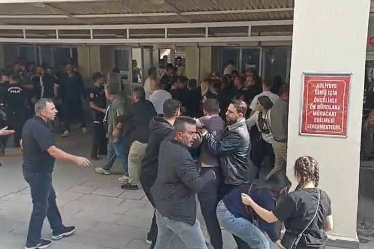 Sapanca'daki 'ters bakma' cinayetinde karar çıktı! Anne bayıldı, adliye önü karıştı