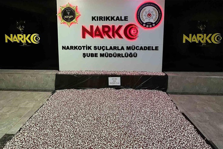 Emniyetten uyuşturucu ağına dev darbe! On binlerce hap ele geçirildi
