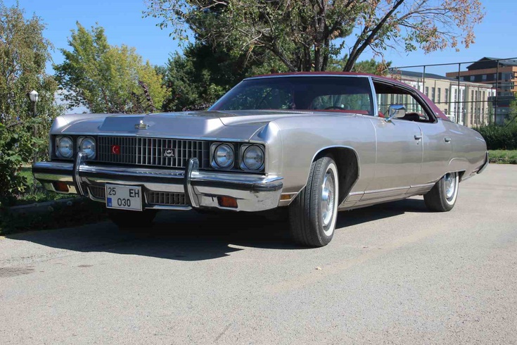 Alparslan Türkeş'in ilk sahibi olduğu 1973 model Chevrolet 53 yıldır orijinal! Erzurum'da görenler fotoğraf çektiriyor