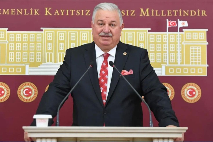 YRP Milletvekili Doğan Bekin, Fatih Erbakan'ın isteğiyle Genel Başkan Yardımcılığı ve MYK'dan istifa etti