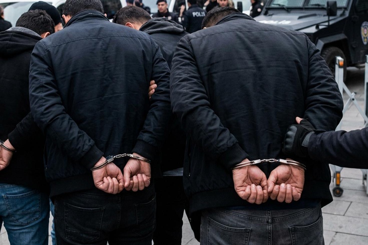 Fransa ile ortak göçmen kaçakçılığı operasyonunda İstanbul'da 14 şüpheli yakalandı