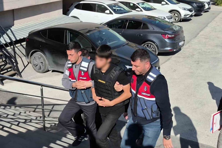 Eskişehir'de kendisine bakan amcasını vurarak öldüren 15 yaşındaki lise öğrencisi adliyeye sevk edildi