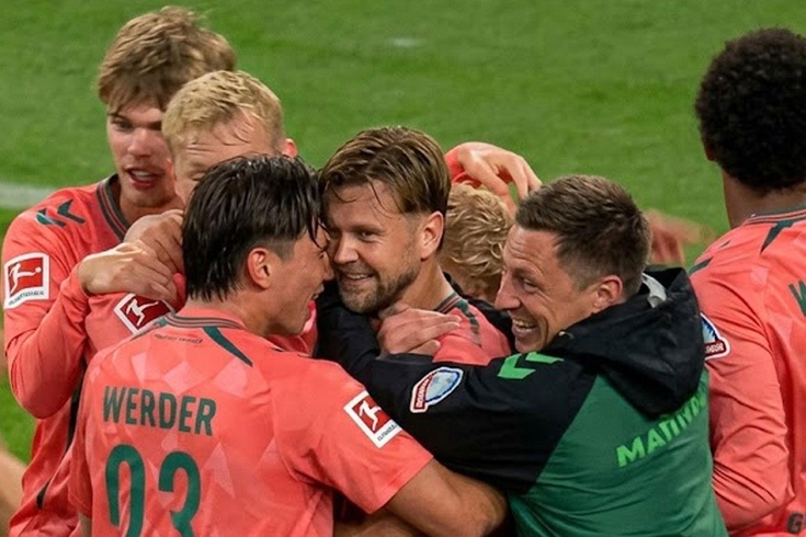 What happened in the final minutes of a match that had been goalless for 80 minutes is incredible.