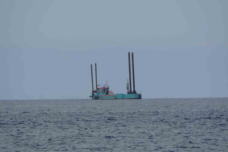 Trabzon'da yeni havalimanı için deniz dolgu çalışmaları başladı