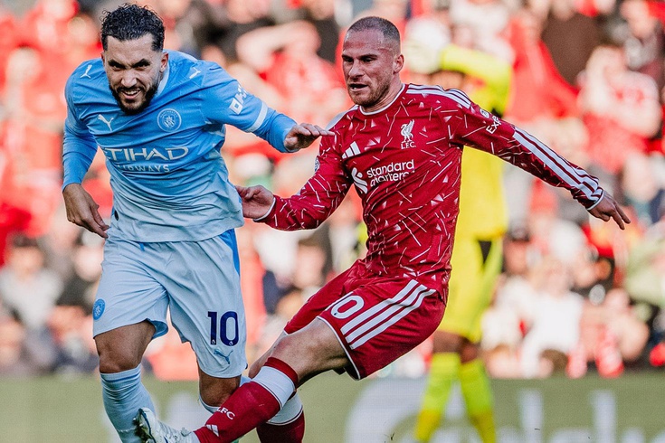 3 goals in the Liverpool-Manchester City match! They demolished their opponent.
