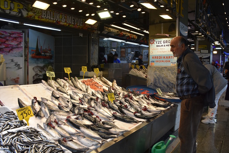 Trabzon'da palamut 3 tanesi 100 lira