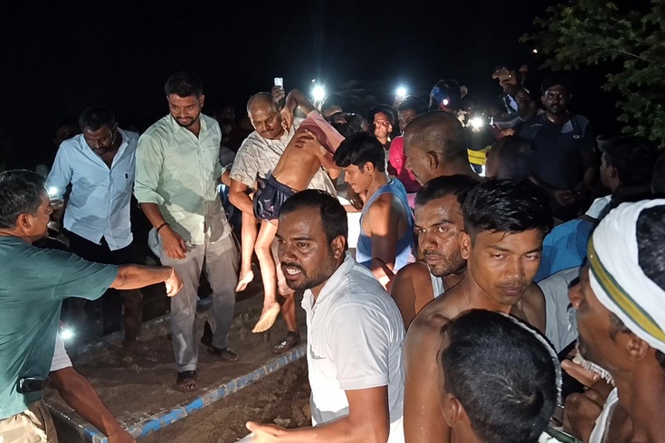 It was announced that 11 people who died in the boat that capsized in India were under the age of 18.