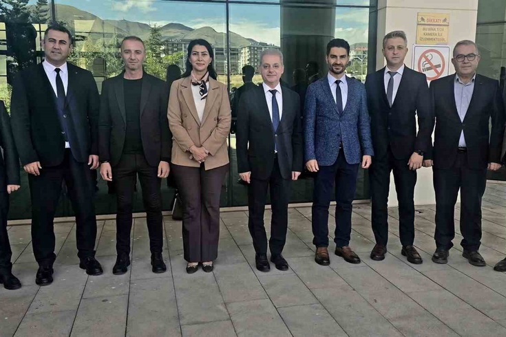 Güncel: Erzincan sağlık yöneticileri Erzurum'da REDES toplantısında: İşte detaylar