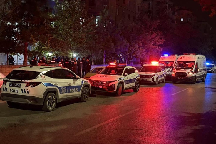 Babasının cesediyle 1 gün yaşadı! Yetmedi, videosunu gönderdi