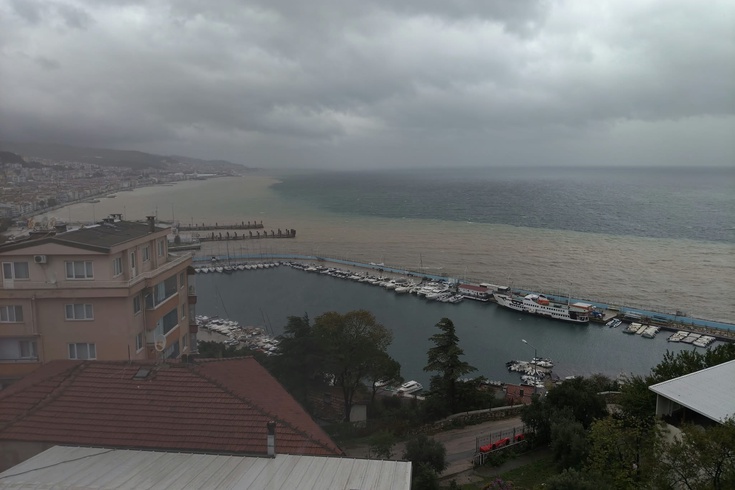 Bursa'da sağanak nedeniyle 4 dere taştı, 79 olaya müdahale edildi