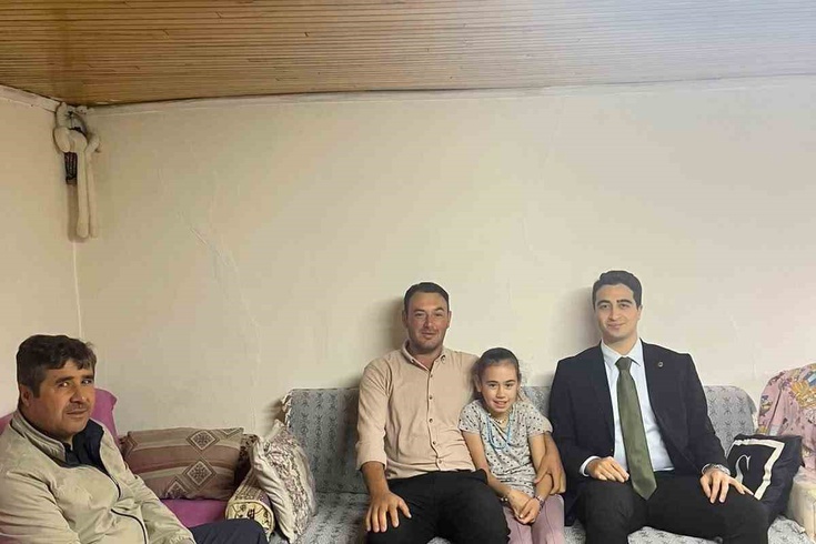 Beyağaç Kaymakamı Haydari'nden hane ziyaretleri