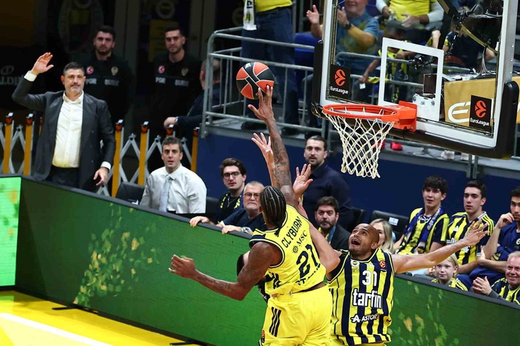 Fenerbahçe Tarfin defeated Partizan 74-65 in the EuroLeague! They turned the game around in the third quarter after trailing at halftime.