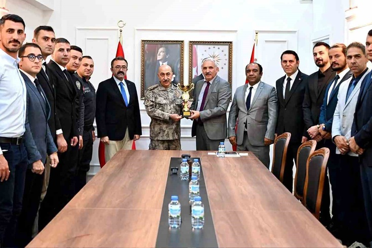 Muğla Emniyet voleybolda il şampiyonu