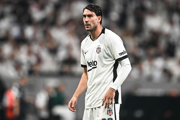 Ortalık karıştı! Vlahovic'e ülkesi Sırbistan'dan sert tepki
