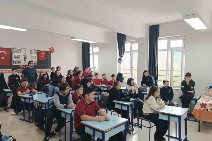 Denizli Beyağaç’ta öğrenci ve öğretmenlere verem farkındalık eğitimi verildi