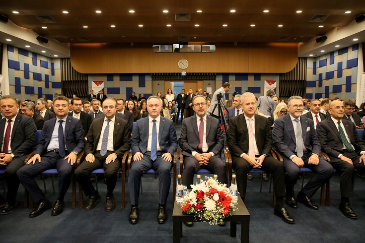 İzmir'de Dünya Gıda Günü programında israf ve yenilikçi üretim masaya yatırıldı