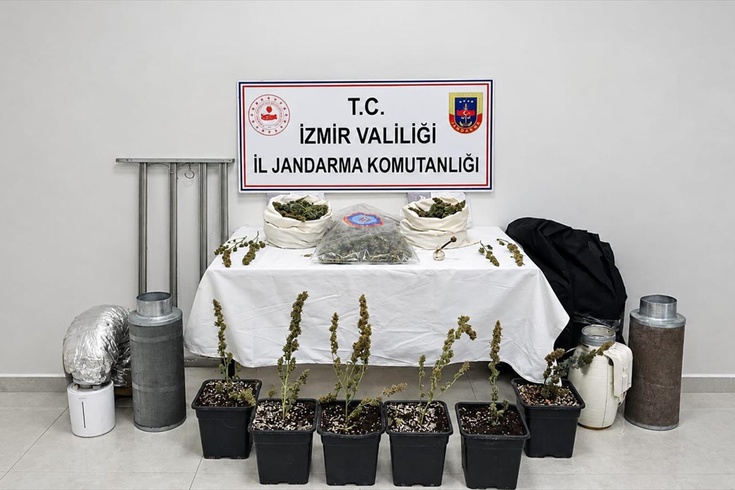 Karabağlar'da İklimlendirme Yöntemiyle Uyuşturucu Yetiştiren Şüpheli Gözaltında