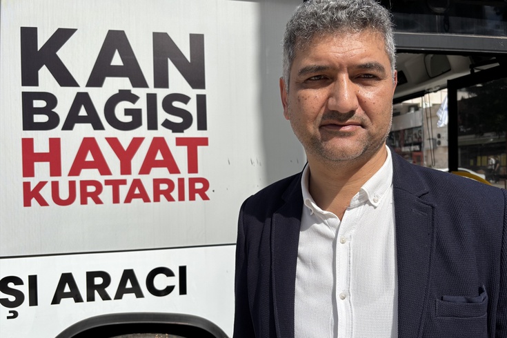 Kumluca'da muhtarlar Kızılay'ın kan bağışına 200 ünite hedefiyle destek verdi