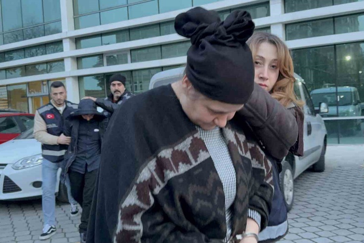 In Samsun, a woman who said she killed the man she had a relationship with in the past is appearing before a judge with her husband and son! A life sentence has been requested.
