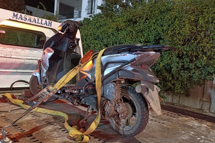 Unlicensed motorcycle rider fleeing police in Adıyaman fined 326,000 TL! He had no license plate either