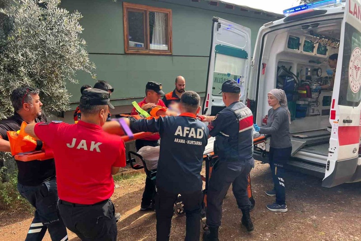 Antalya'da ağaçlık alanda kaybolan kişi evinden 19 kilometre uzakta sağ bulundu