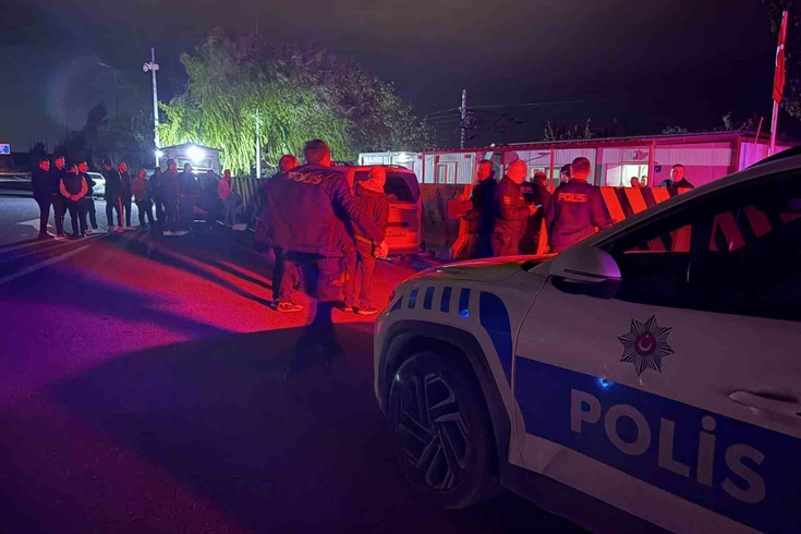Kayseri Melikgazi'de asker uğurlamasında av tüfeğiyle yaralanan kişi hastaneye kaldırıldı