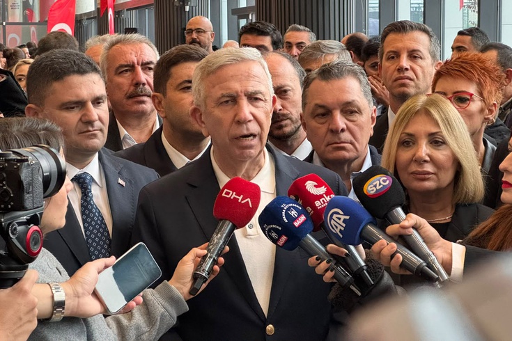Mansur Yavaş'tan parti değiştiren belediye başkanlarına: Sebebini araştırın, bir şeyler ortaya çıkar