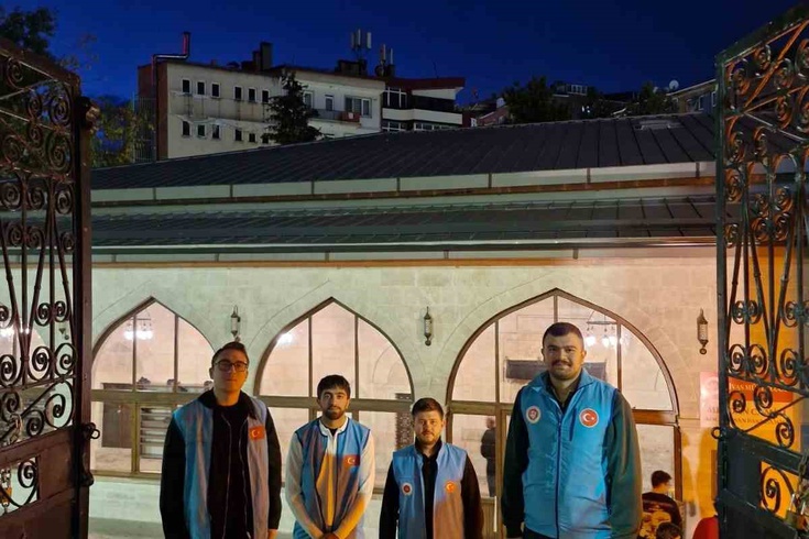 Haber: Sivas'ta öğrencilerden kapalı esnafa siftah parası sürprizi: İşte detaylar