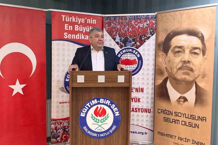 Eğitim-Bir-Sen Balıkesir'de Kurter güven tazeledi