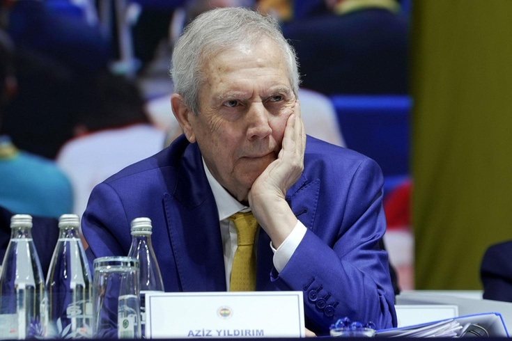 Fenerbahçeli futbolculara Aziz Yıldırım damgası