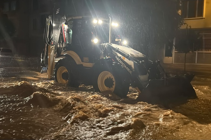 Karasu'da sağanak hayatı olumsuz etkiledi