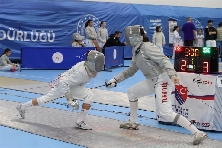 Samsun'da Kılıç Federasyon Kupası'nda 612 sporcu madalya aldı