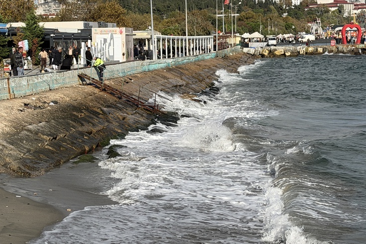 Gündemde: Tekirdağ açıklarında lodostan demirleme: İşte detaylar