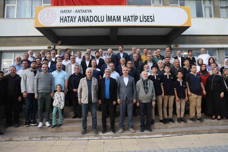 Hatay Anadolu İmam Hatip Lisesi'nde 2. Mezun Buluşması