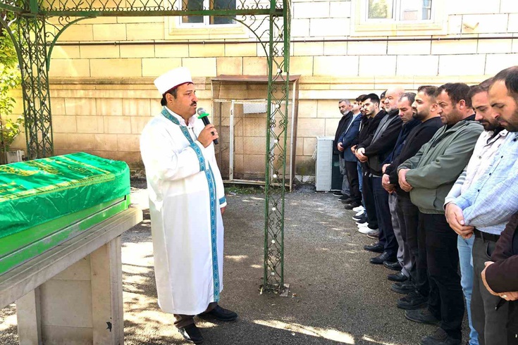 Erzurum'da imam kardeşiyle birlikte kıldırılan cenaze namazı