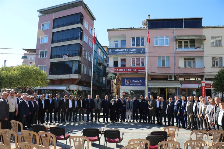 Salıpazarı'nda Muhtarlar Günü Kutlandı