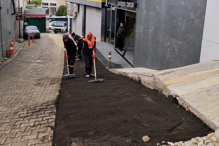 Süleymanpaşa ilçesinde yol ve çevre düzenleme çalışmaları yapıldı